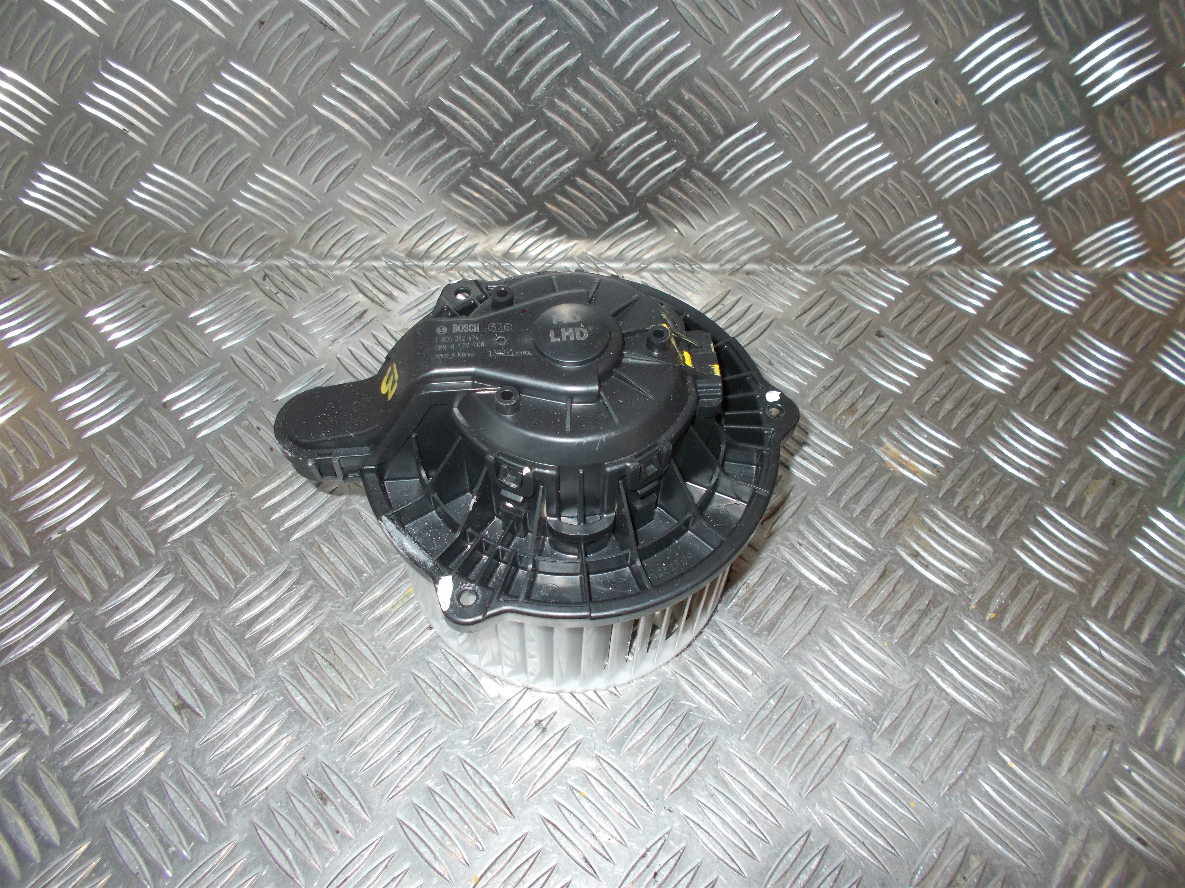 Hyundai I30 Gd Varmeblæser Med OEM Nr. 130321091606 Fra Hyundai Ophugger