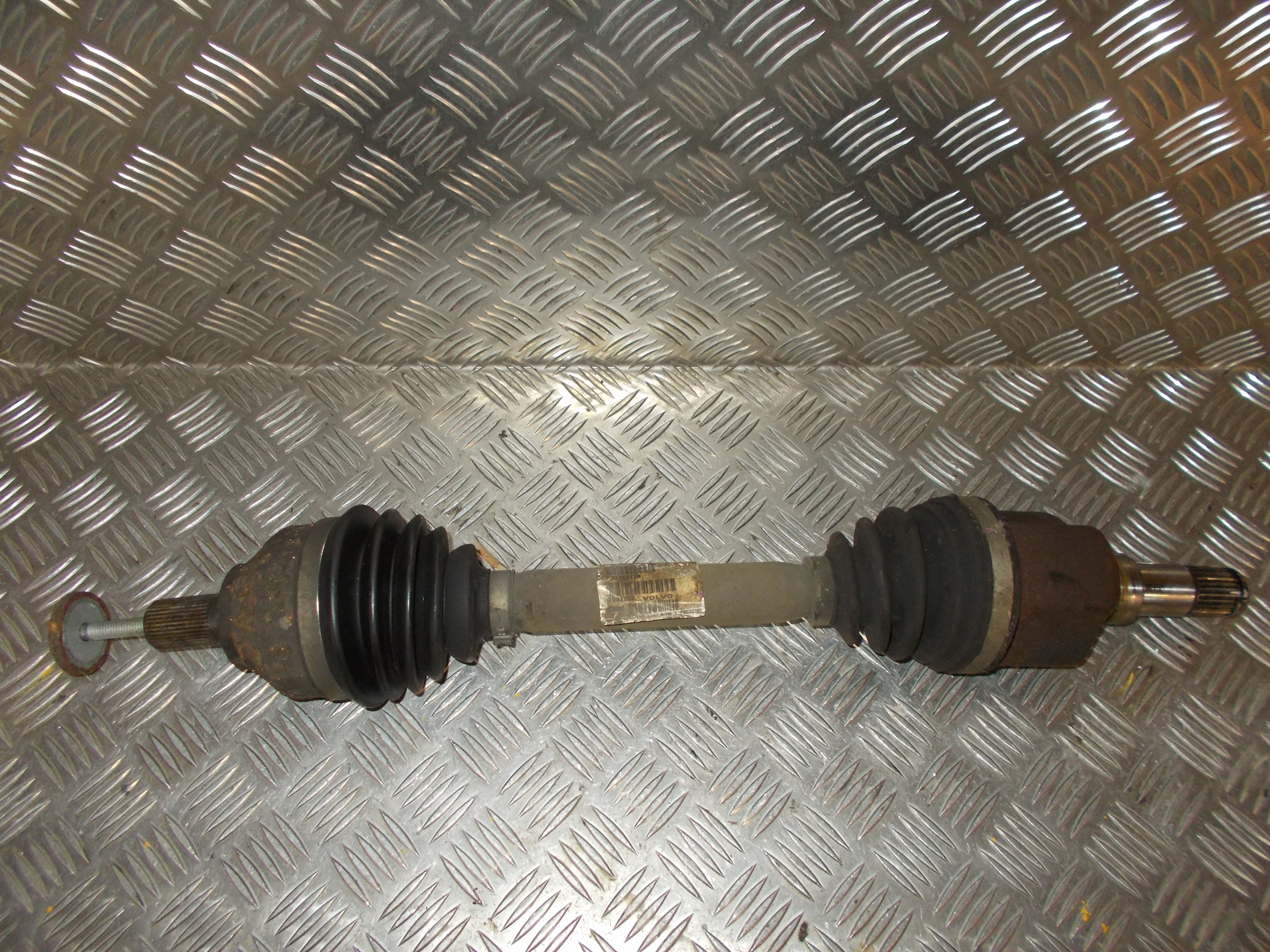 Volvo S40/V50 Trækaksel For V Med OEM Nr. P3078778 Fra Volvo Ophugger
