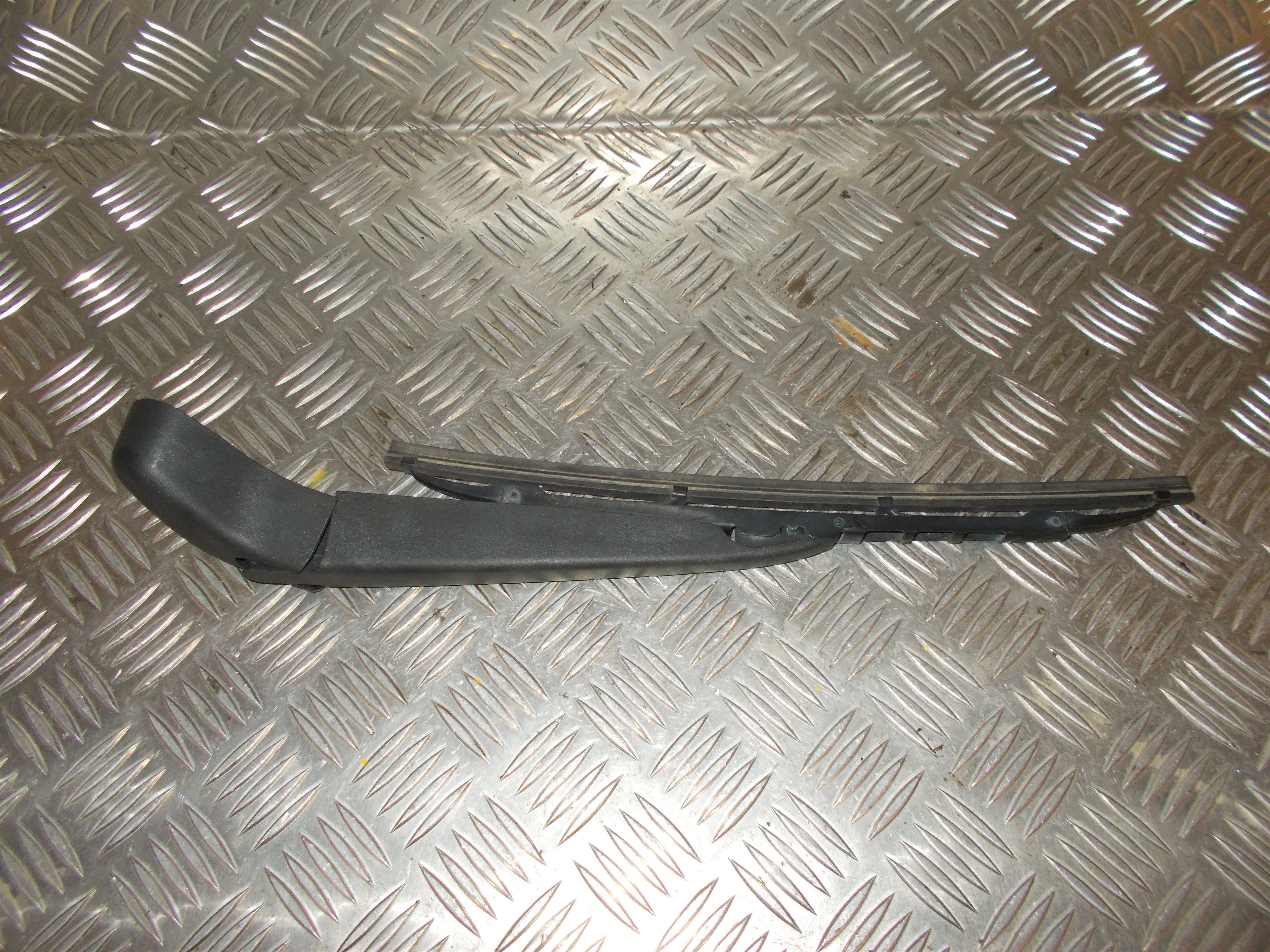 Volvo S40/V50 Viskerarm Med OEM Nr. Ophugger Fra Volvo Ophugger