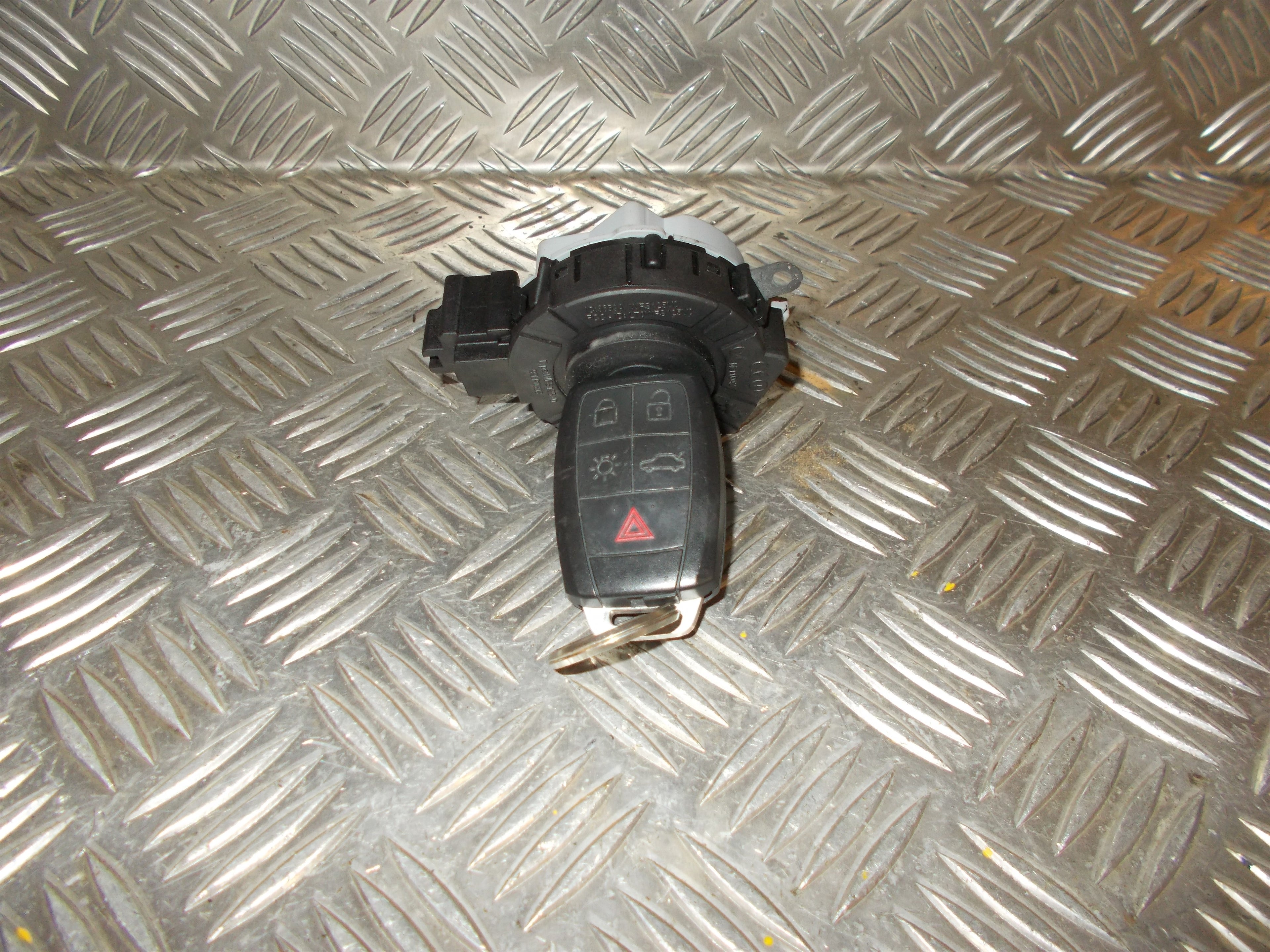 Volvo S40/V50 Ratlås Med OEM Nr. 31340733 Fra Volvo Ophugger