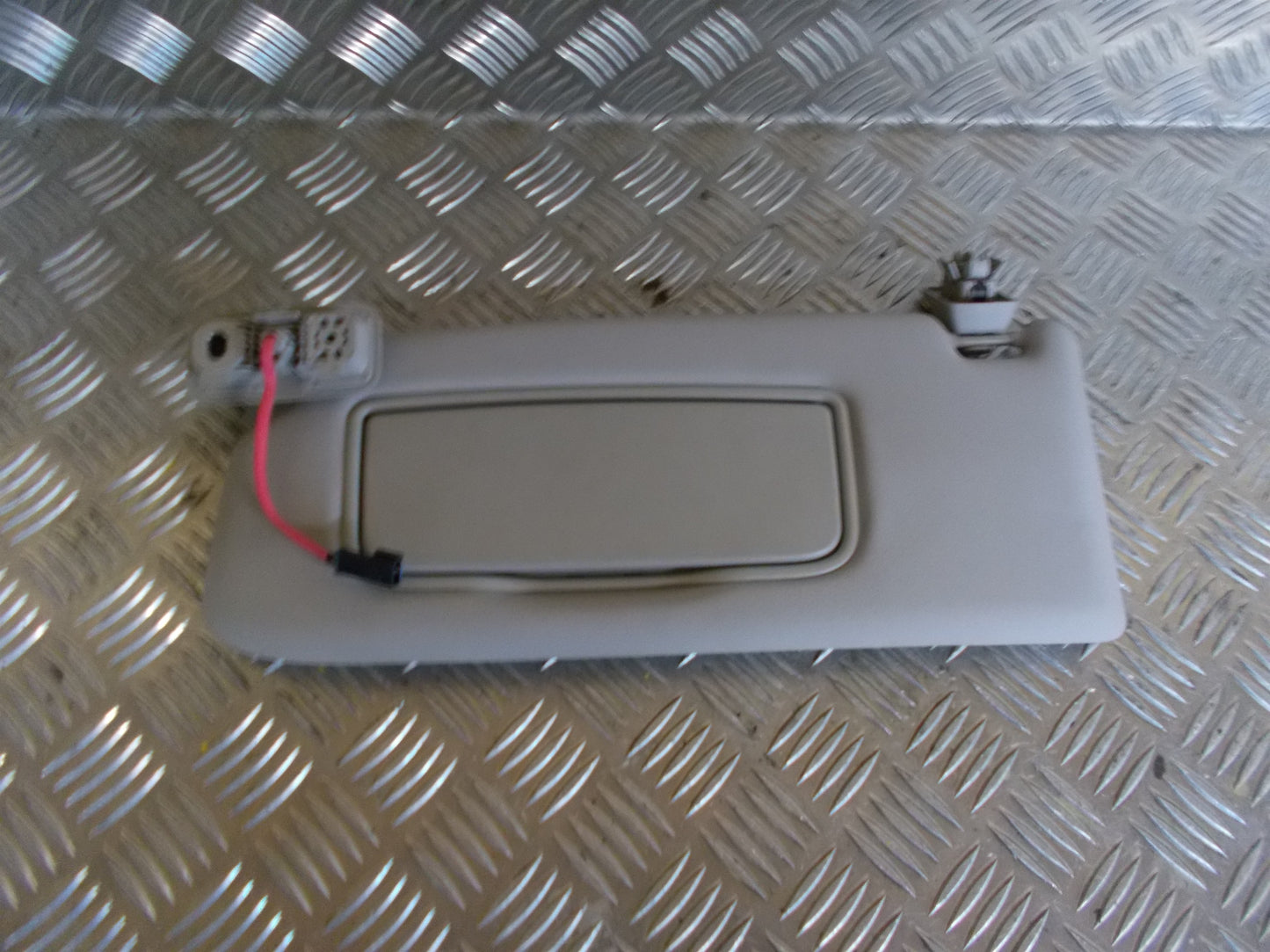 Volvo S40/V50 Solskærm Med OEM Nr. Ophugger Fra Volvo Ophugger