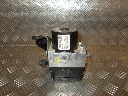 Volvo V70 Abs Pumpe Med OEM Nr. P31423347 Fra Volvo Ophugger