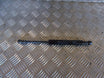Volvo V70 Bagklapsdæmper Med OEM Nr. 31335795 Fra Volvo Ophugger