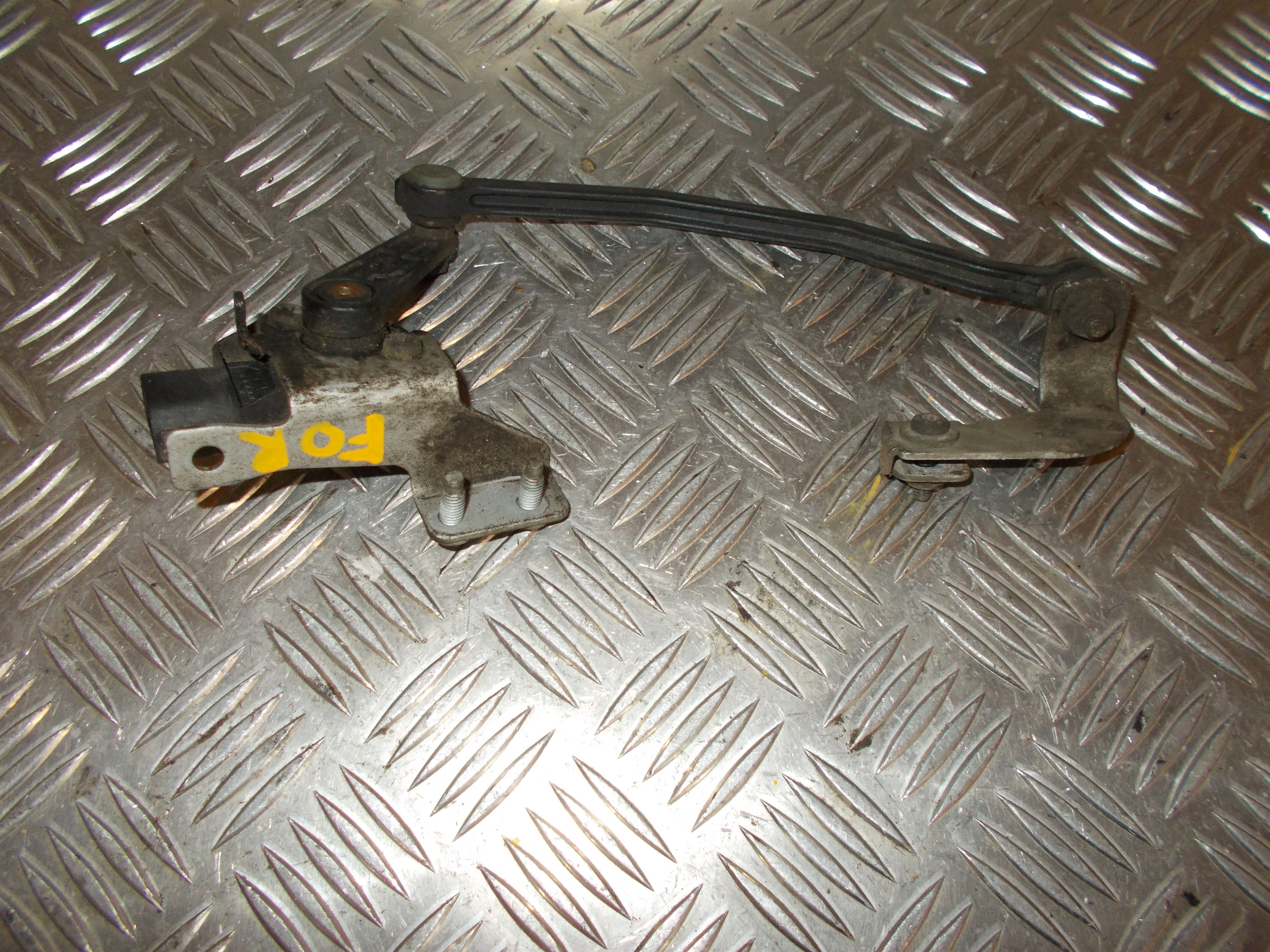 Volvo V70 Lygte Løsdele Med OEM Nr. 31340330 Fra Volvo Ophugger