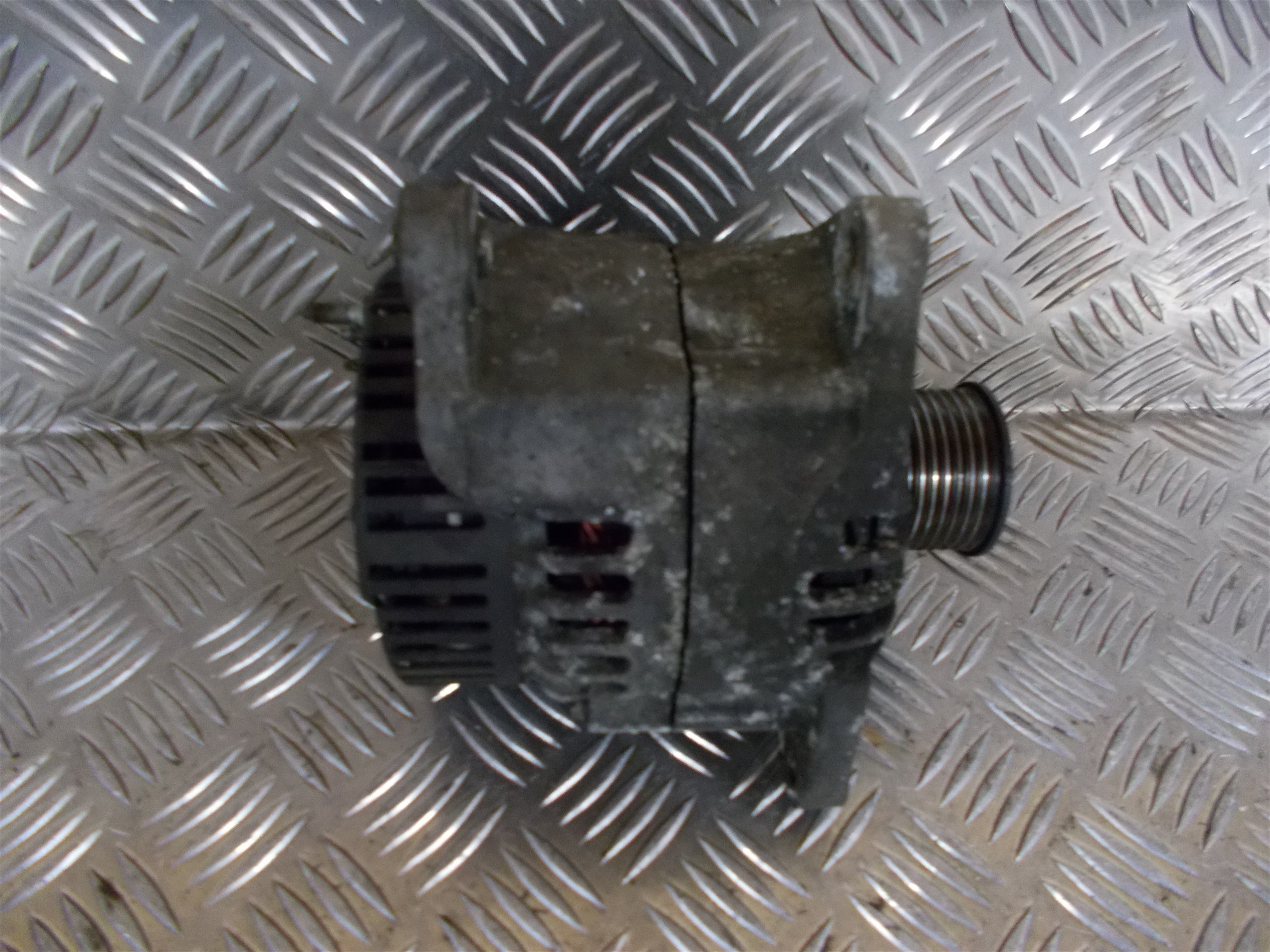 Rover Discovery II Generator Med OEM Nr. AMR4248 Fra Rover Ophugger