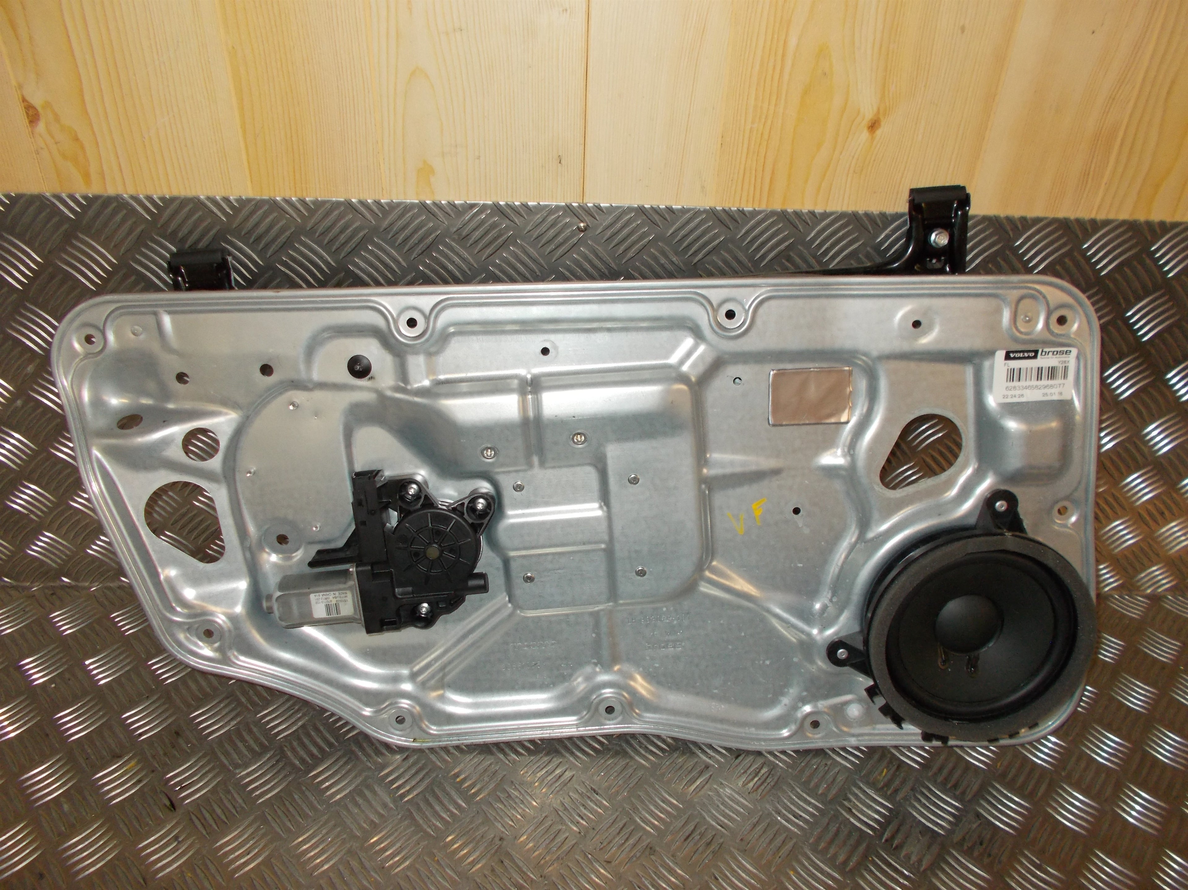 Volvo V70 Rudemotor - Rudehejs Med OEM Nr. 30661065 Fra Volvo Ophugger