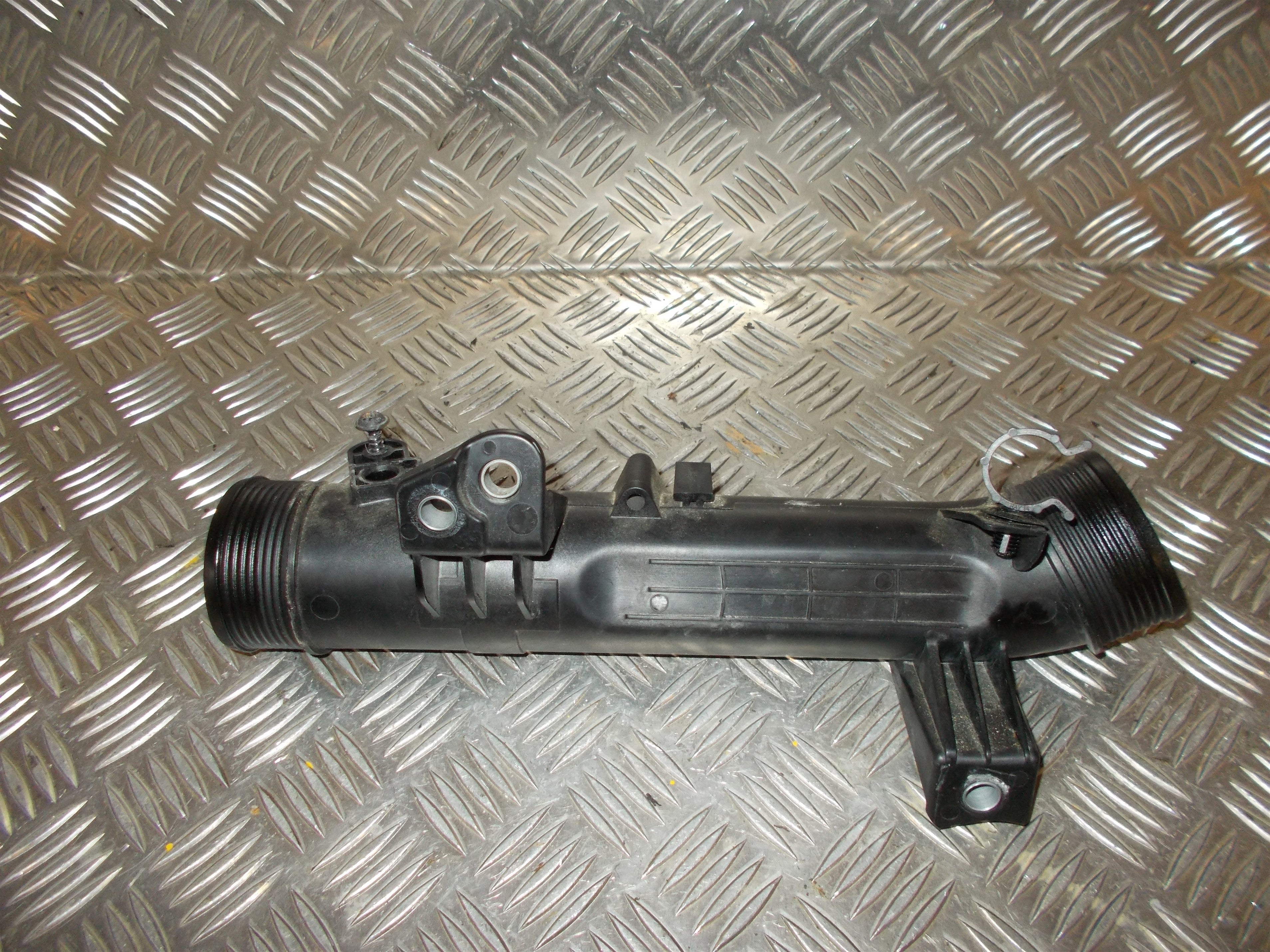 Volvo V70 Turbo/Intercool. Slanger Med OEM Nr. 31422153 Fra Volvo Ophugger
