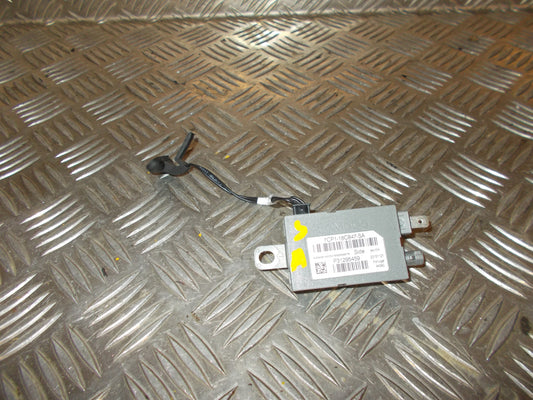 Volvo V70 Antenneforstærker Med OEM Nr. 31295459 Fra Volvo Ophugger