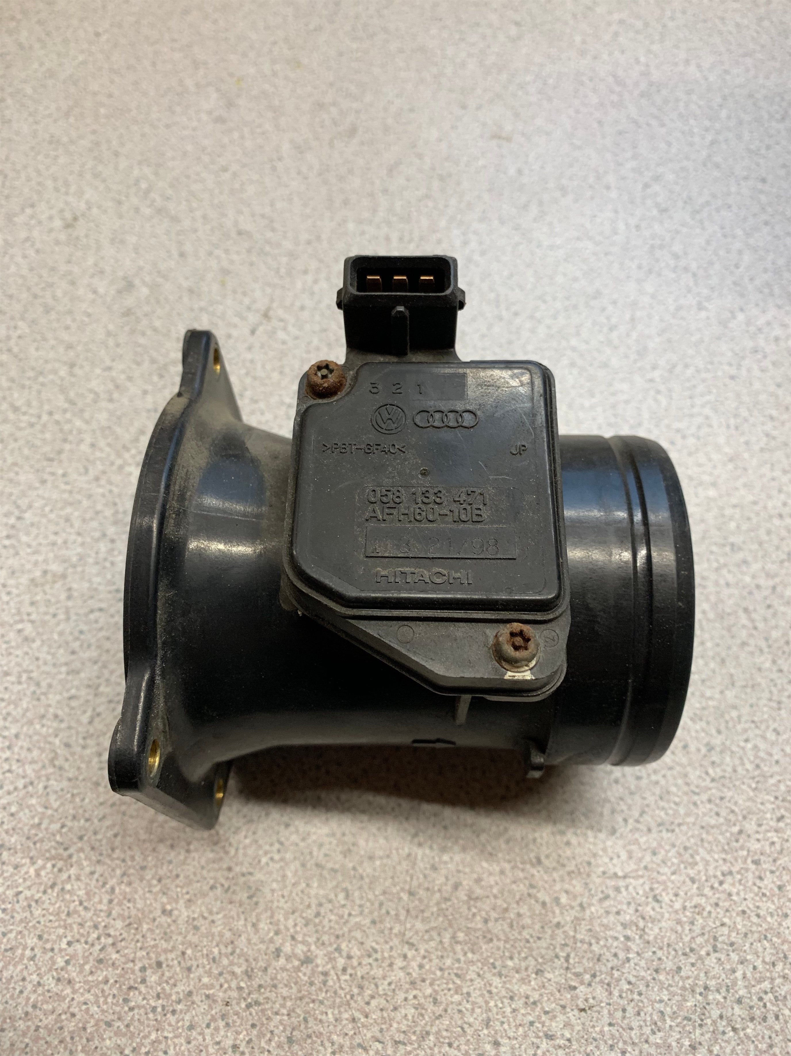 VW Passat 3B Luftmængdemåler Med OEM Nr. 058133471 Fra VW Ophugger