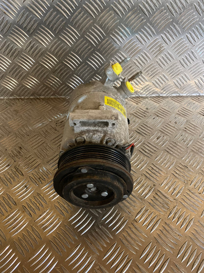 Ford C‑Max 2 Aircondition Pumpe Med OEM Nr. CU6119D629FE Fra Ford Ophugger