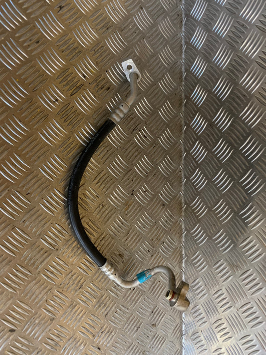 Ford C‑Max 2 Aircond. Rør/Slanger Med OEM Nr. BV6119N601HC Fra Ford Ophugger