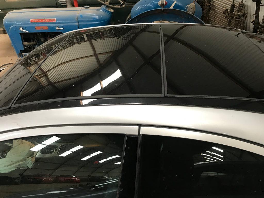 Mercedes C W203 Pluk-Selv-Bil Med OEM Nr. Ophugger Fra Mercedes Ophugger