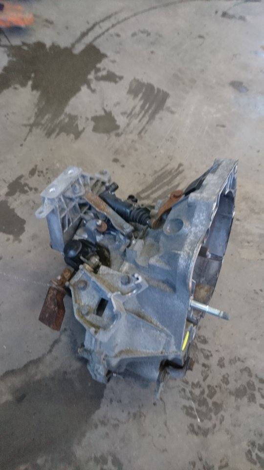 Fiat Punto Evo Gearkasse 5 Trin Med OEM Nr. 71773204 Fra Fiat Ophugger