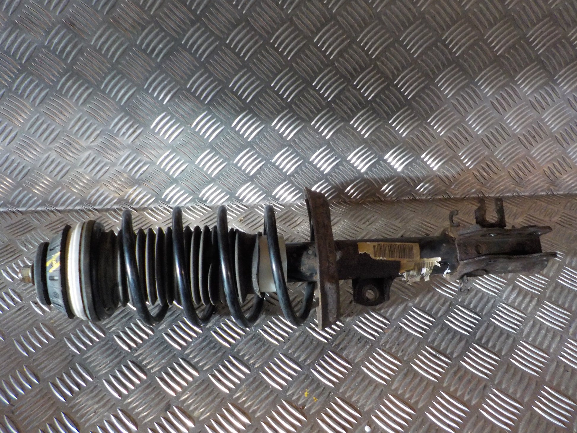 Fiat Punto Evo Fjederben For H Med OEM Nr. Ophugger Fra Fiat Ophugger