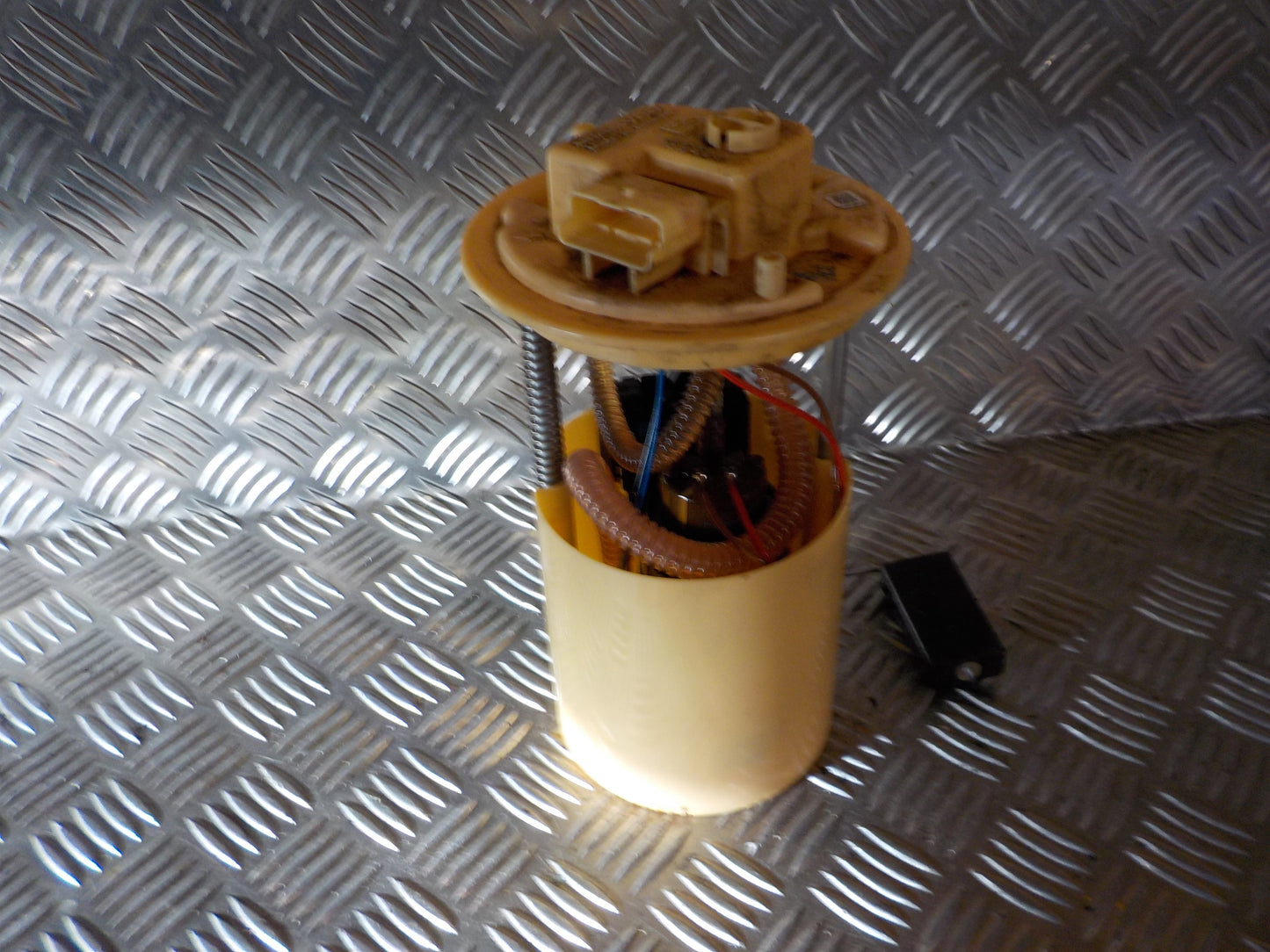 Fiat Punto Evo Benz/Brændstofpumpe El Med OEM Nr. Ophugger Fra Fiat Ophugger