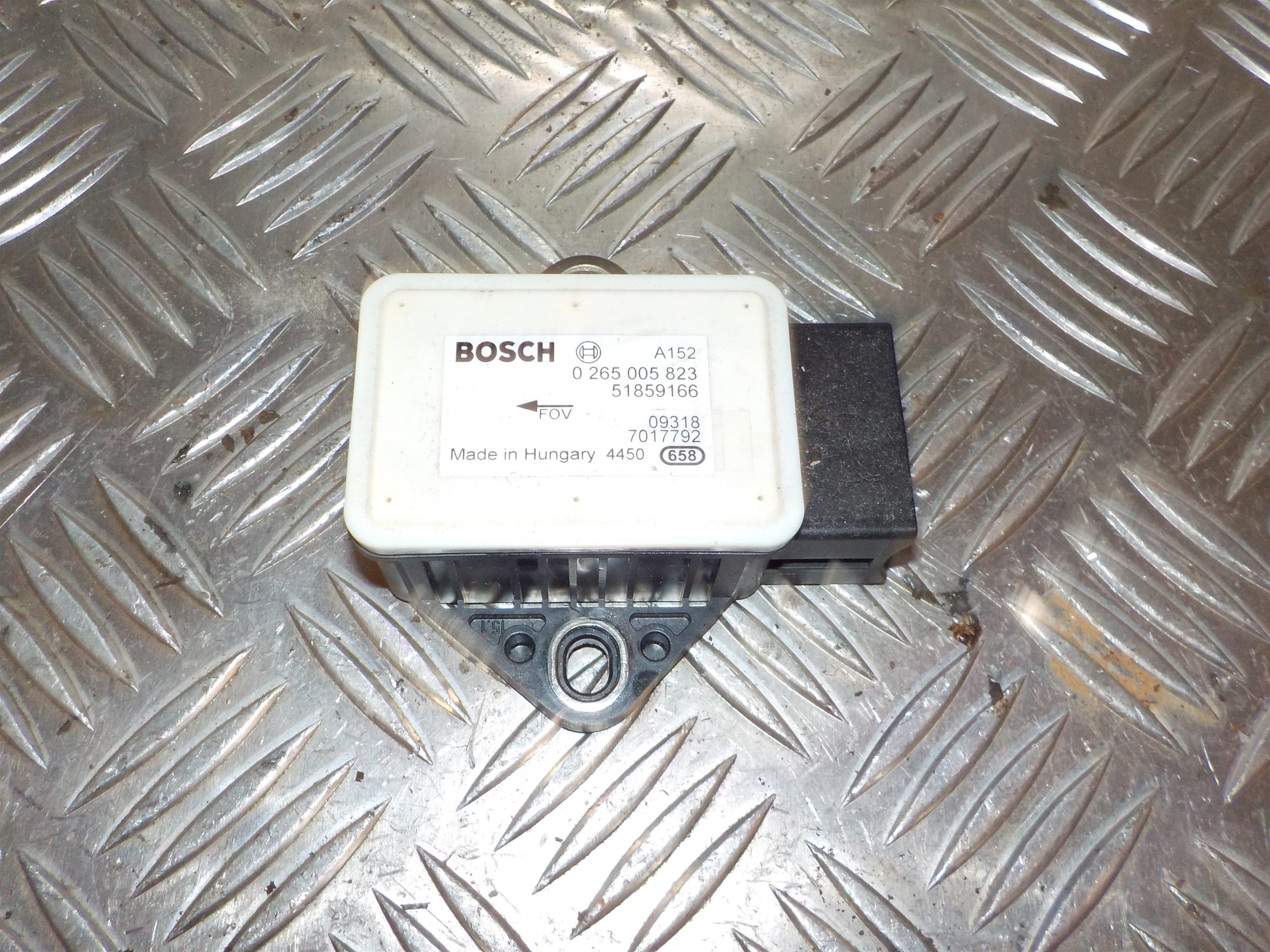Fiat Punto Evo Esp Sensor Med OEM Nr. 51859166 Fra Fiat Ophugger
