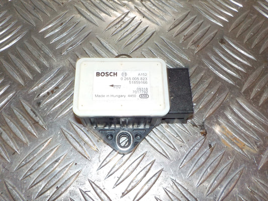 Fiat Punto Evo Esp Sensor Med OEM Nr. 51859166 Fra Fiat Ophugger