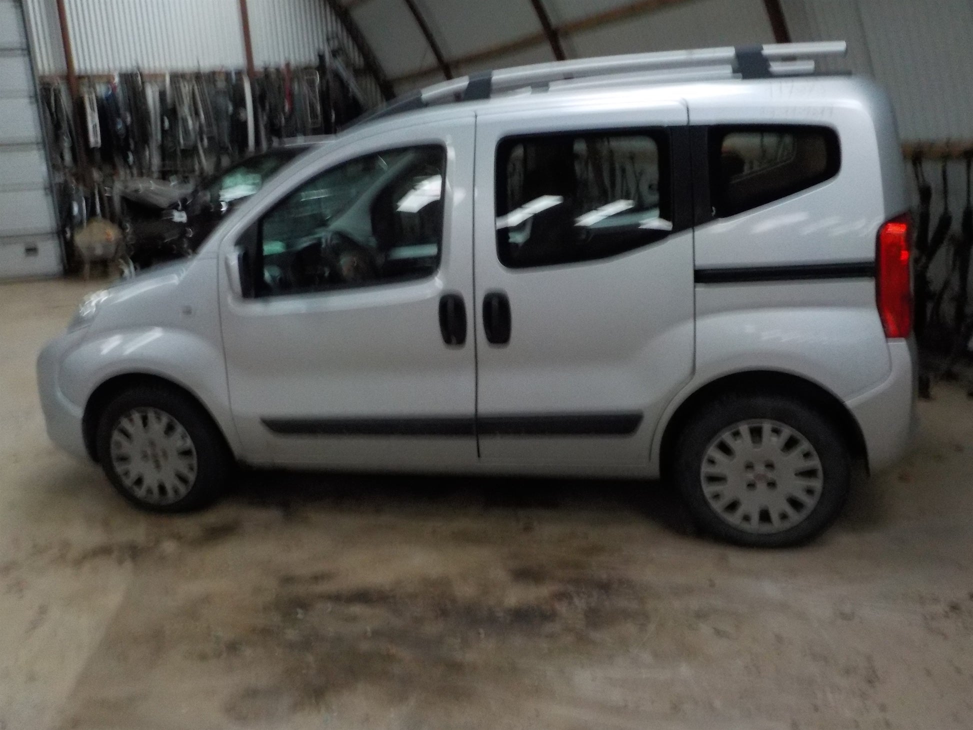 Fiat Fiorino Pluk-Selv-Bil Med OEM Nr. Ophugger Fra Fiat Ophugger