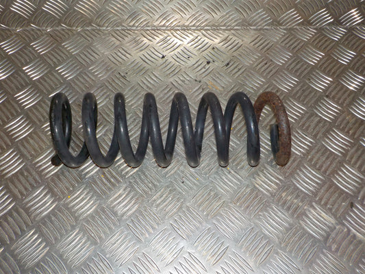 Mercedes C W203 Bagfjeder Spiral Med OEM Nr. A2023242504 Fra Mercedes Ophugger