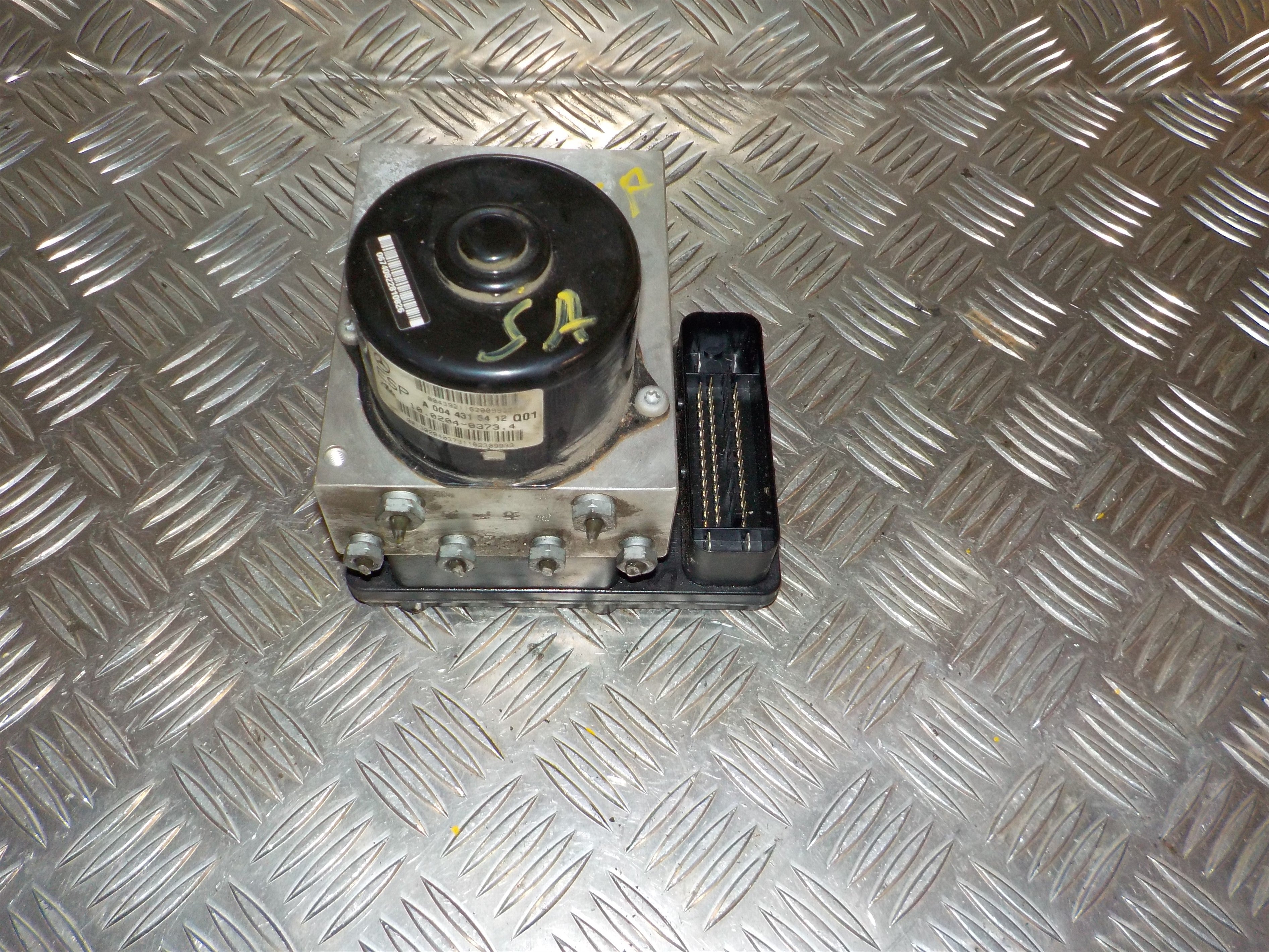 Mercedes C W203 ABS Pumpe Med OEM Nr. A2095450732 Fra Mercedes Ophugger
