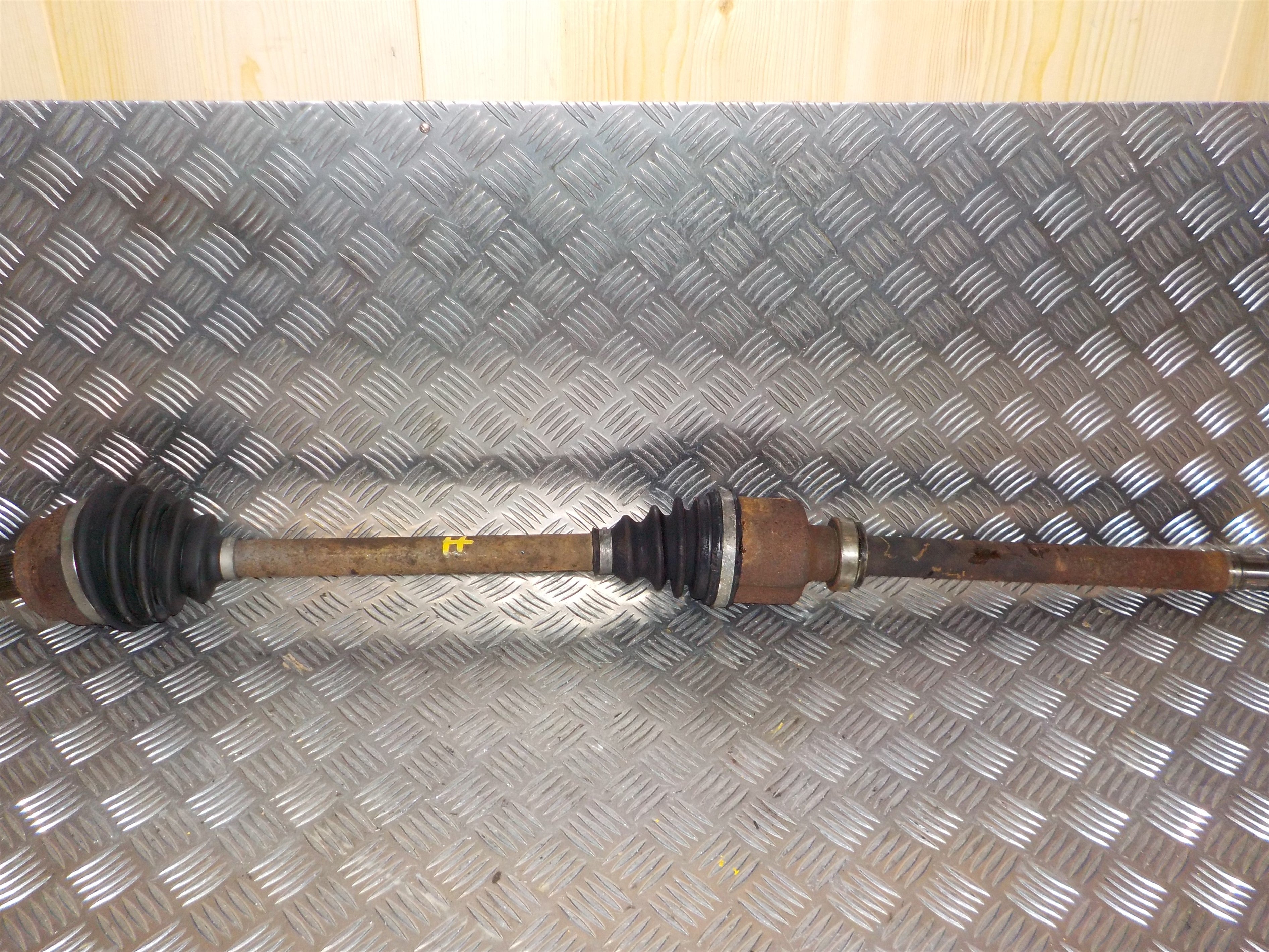 Fiat Ducato Trækaksel For H Med OEM Nr. 1349786080 Fra Fiat Ophugger