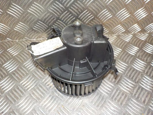 Fiat Ducato Varmeblæser Med OEM Nr. 77364090 Fra Fiat Ophugger