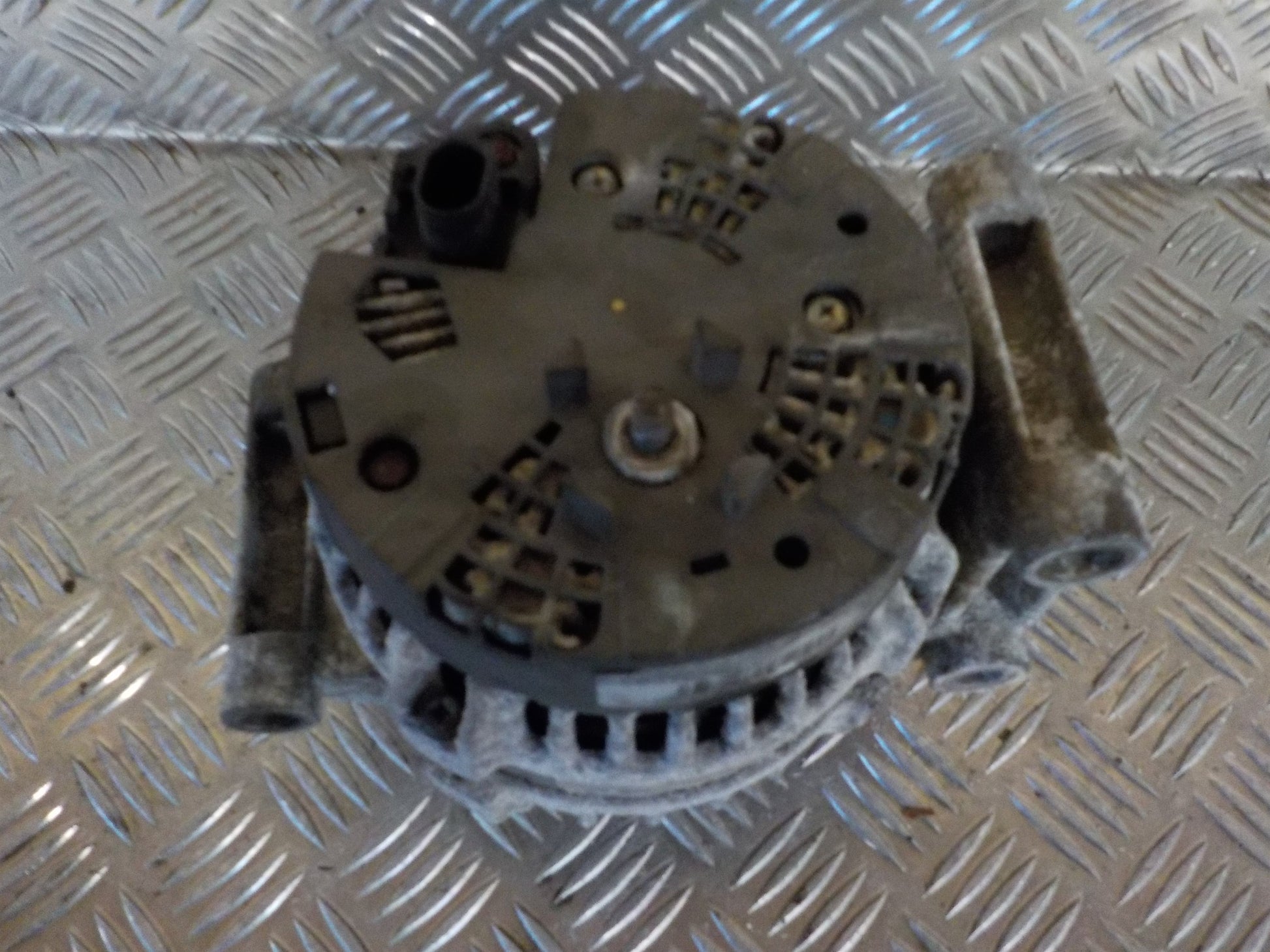 Mercedes C W203 Generator Med OEM Nr. C637629R Fra Mercedes Ophugger