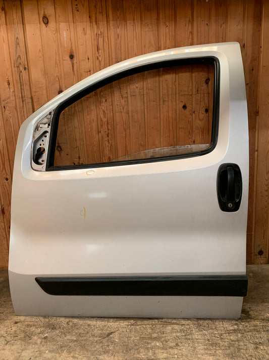 Fiat Fiorino Fordør V Med OEM Nr. 1361949080 Fra Fiat Ophugger