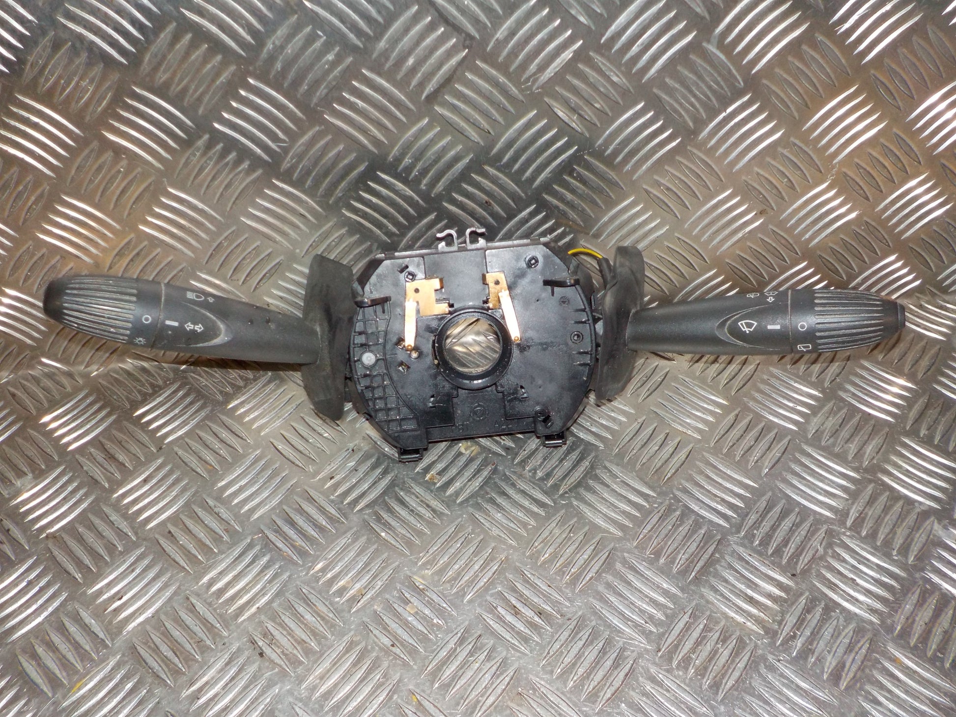 Fiat Doblo Kontakt Combi Med OEM Nr. Ophugger Fra Fiat Ophugger