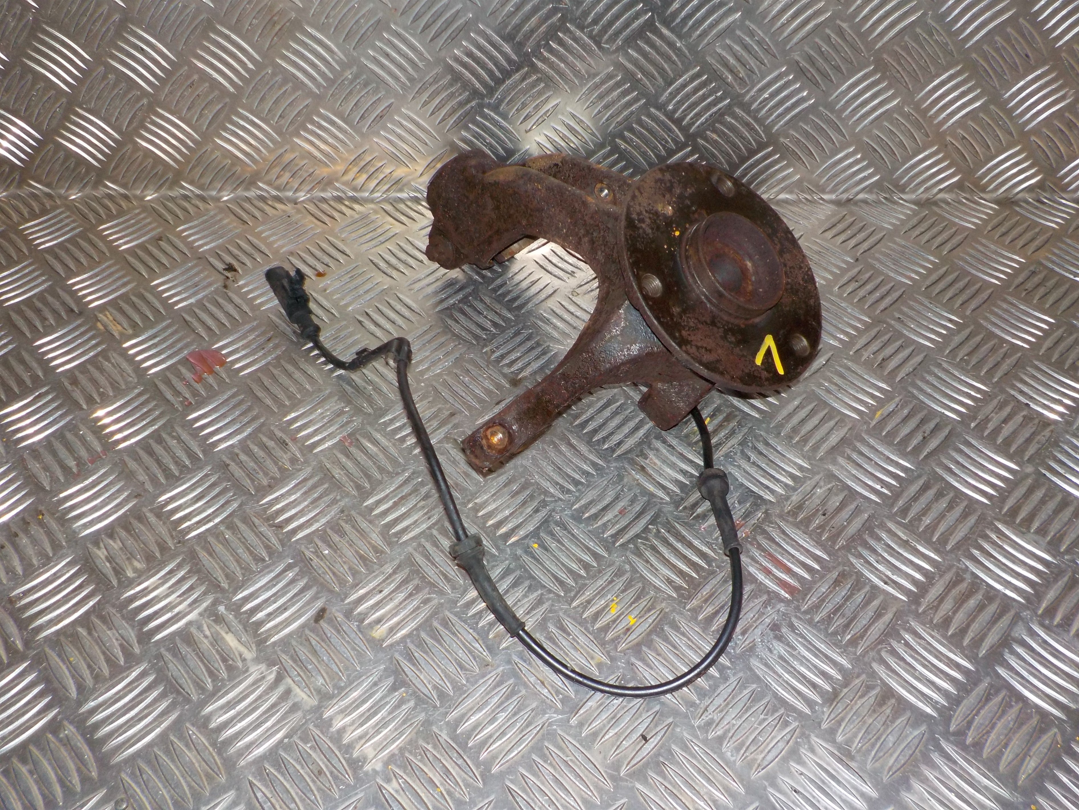 Smart Fortwo W451 Spindel For V Med OEM Nr. Ophugger Fra Smart Ophugger