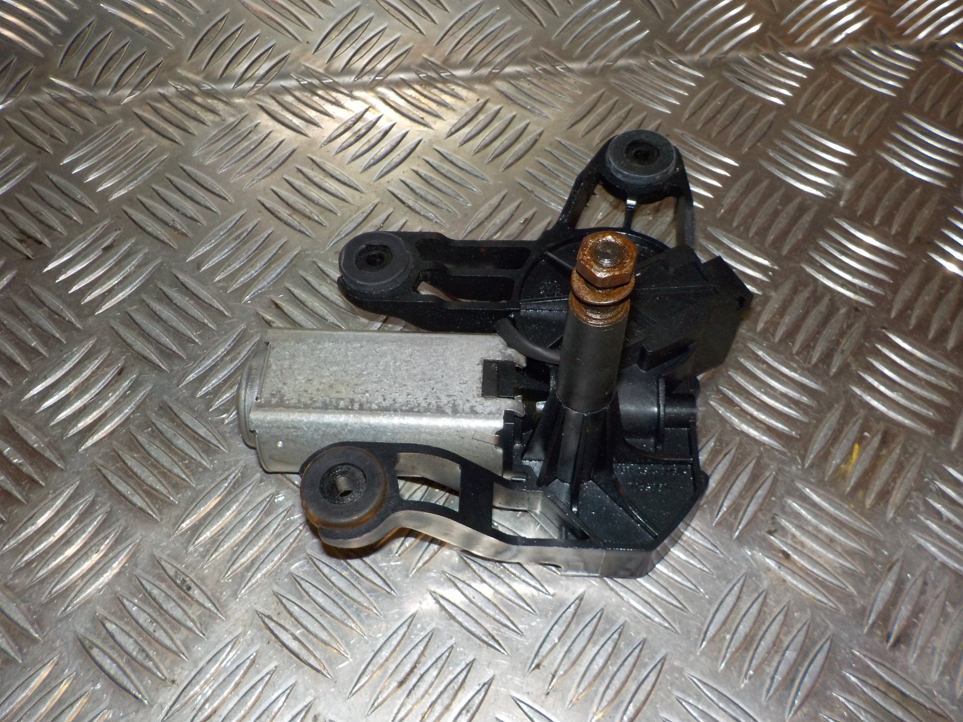 Fiat Fiorino Bagrudevisker Motor Med OEM Nr. Ophugger Fra Fiat Ophugger
