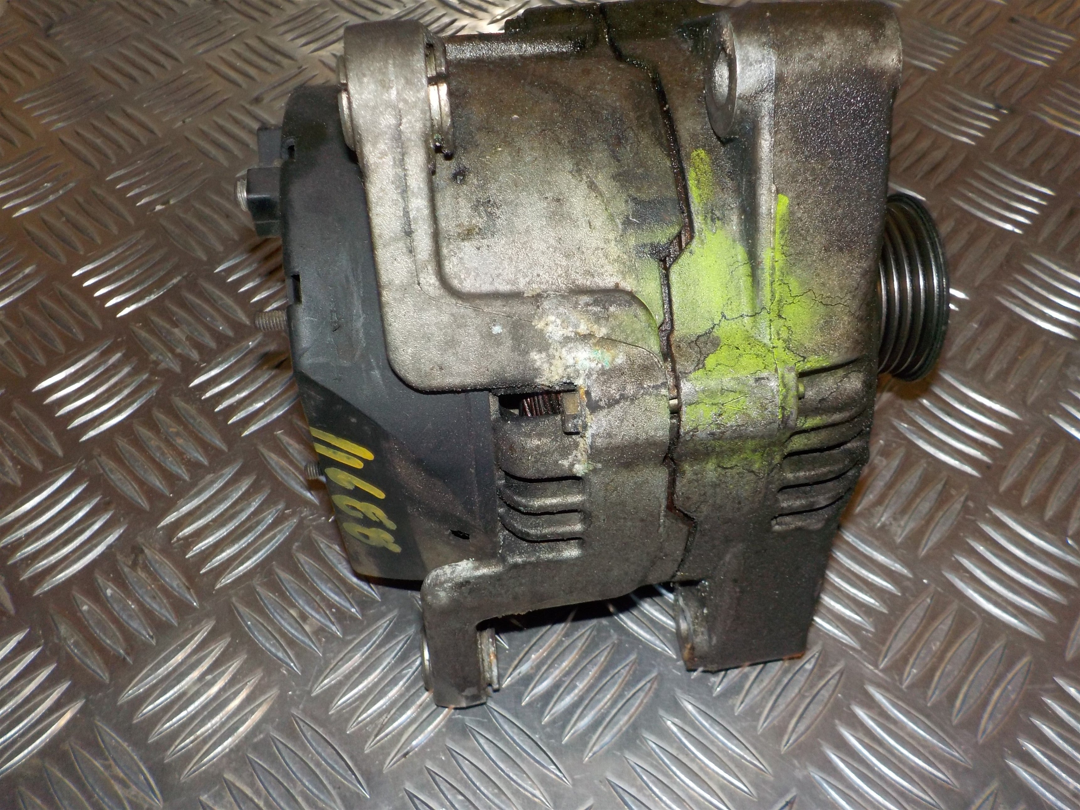 Opel Frontera B Generator Med OEM Nr. 0123500008 Fra Opel Ophugger