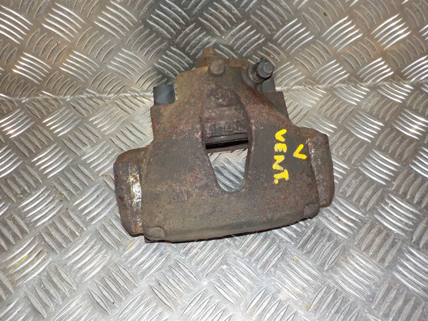Opel Zafira B Bremsekaliber VF Med OEM Nr. 93183696 Fra Opel Ophugger