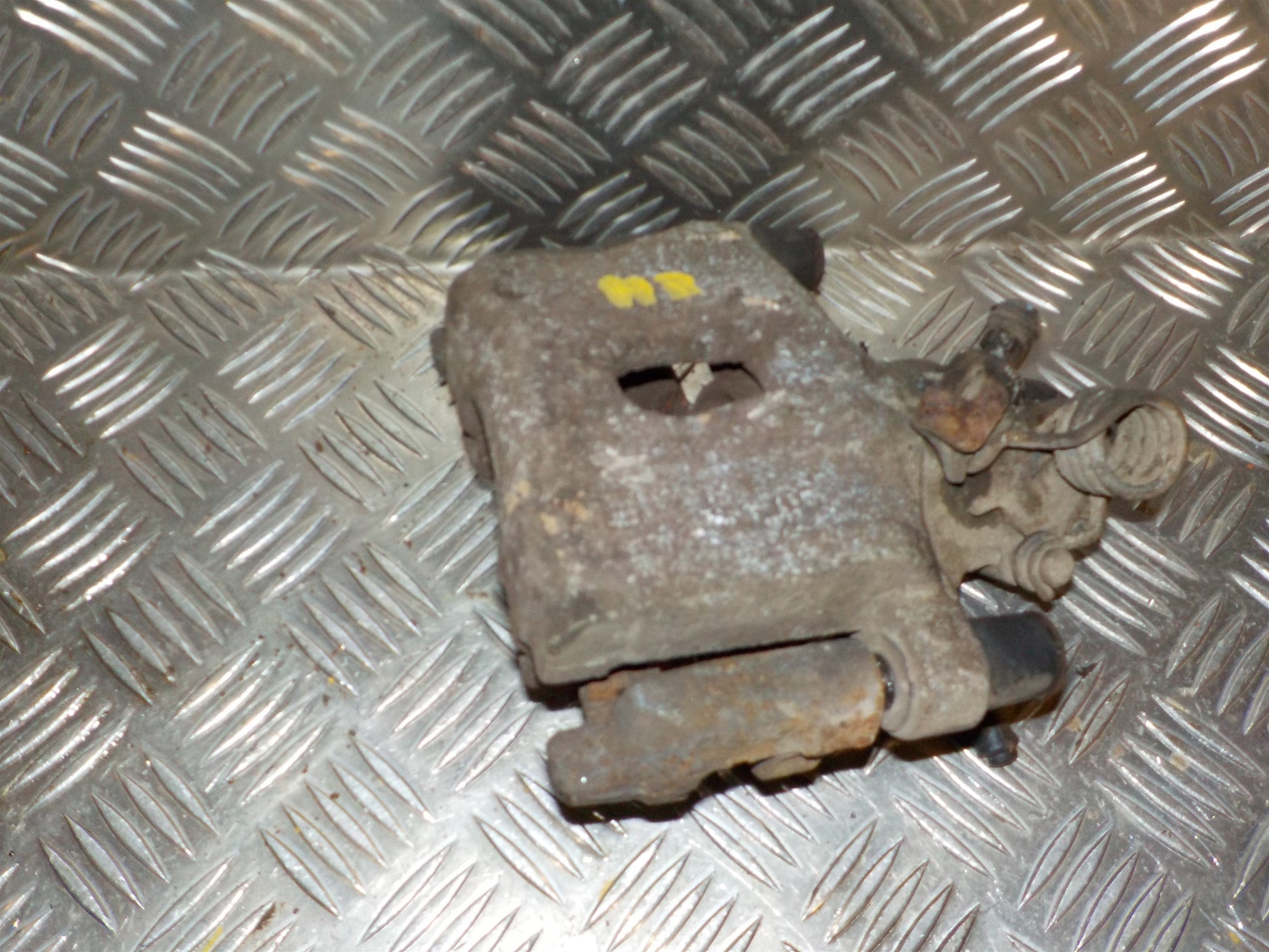 Ford Focus Bremsekaliber HB Med OEM Nr. 2080513 Fra Ford Ophugger