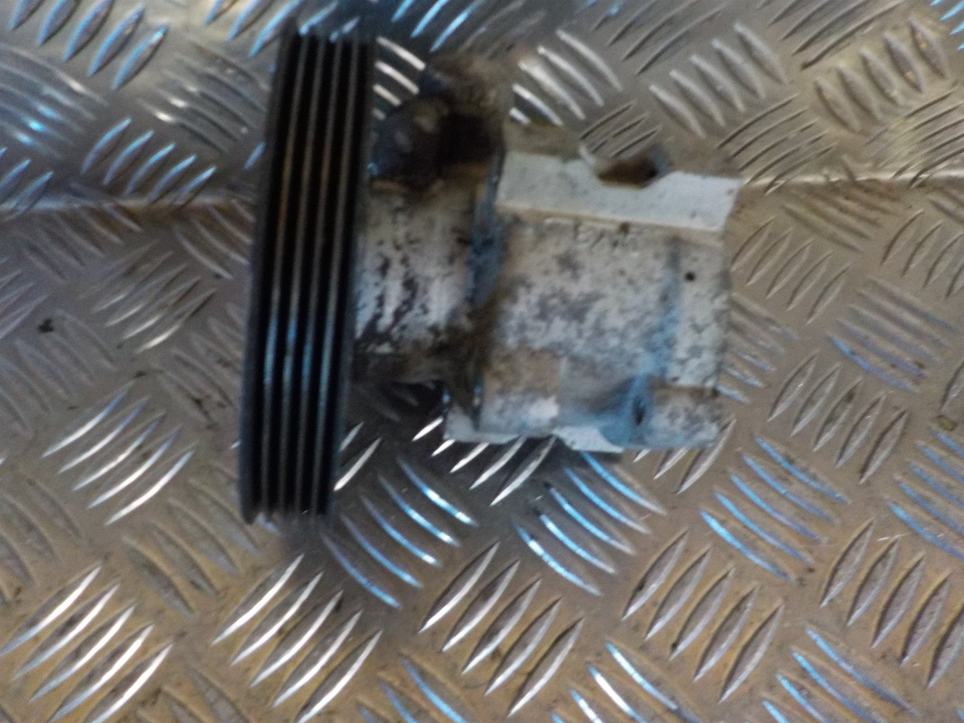 Peugeot 306 Servopumpe Med OEM Nr. Ophugger Fra Peugeot Ophugger