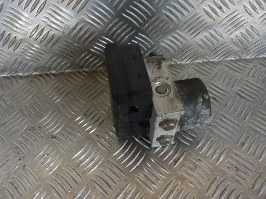 Peugeot 206 Abs Pumpe Med OEM Nr. 4541V5 Fra Peugeot Ophugger