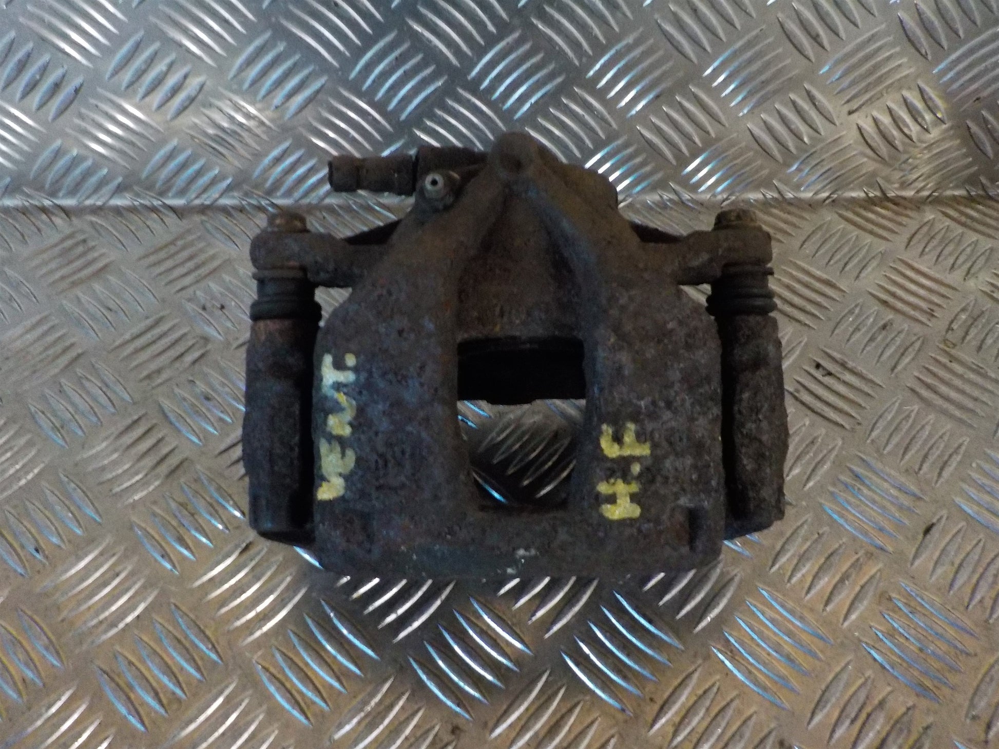 Opel Corsa D Bremsekaliber HF Med OEM Nr. 93189802 Fra Opel Ophugger