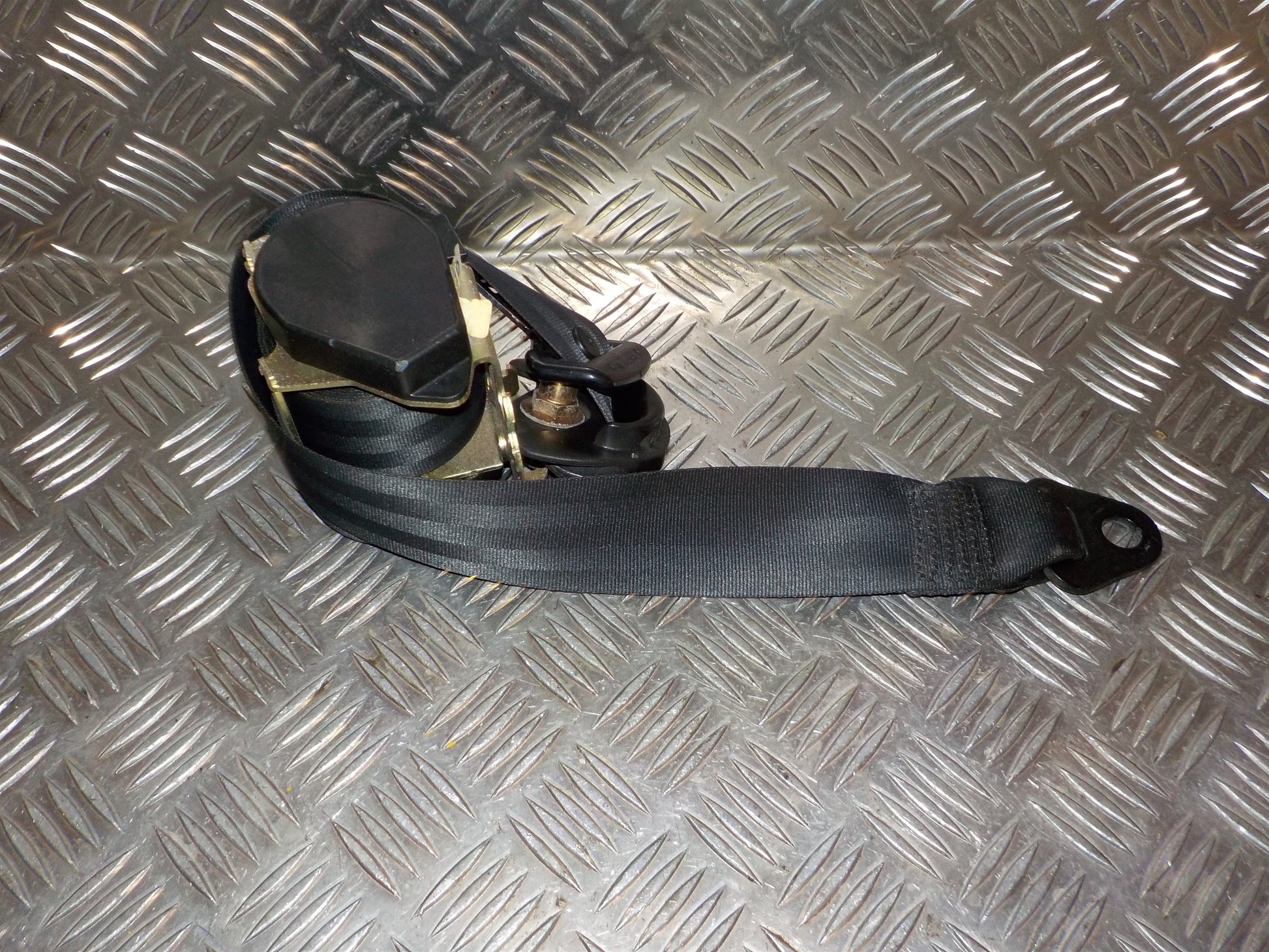 Peugeot 607 Sikkerhedsseler For Med OEM Nr. 8974CE Fra Peugeot Ophugger