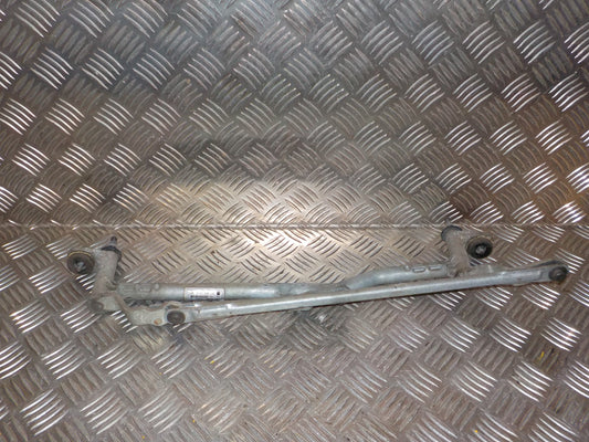 VW Caddy 2K Viskertræk Med OEM Nr. Ophugger Fra VW Ophugger