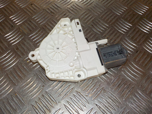 Audi Q3 8U Rudemotor - Rudehejs Med OEM Nr. 8K0959811A Fra Audi Ophugger