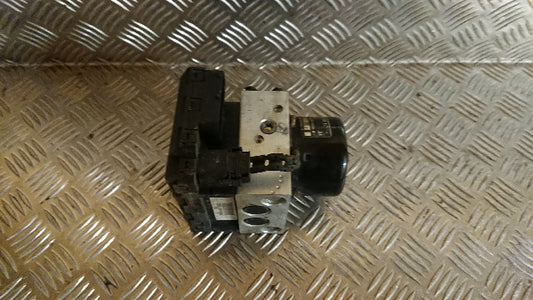 VW Polo Facel. 6N Abs Pumpe Med OEM Nr. 6X0614117 Fra VW Ophugger