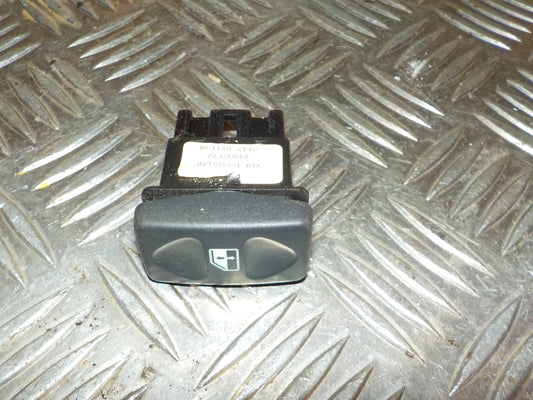Rover Freelander Kontakt Rudehejs Med OEM Nr. Ophugger Fra Rover Ophugger