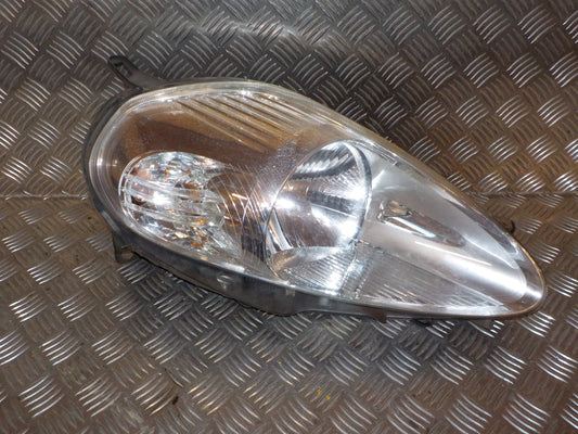 Fiat Grande Punto Forlygte Med OEM Nr. 51701593 Fra Fiat Ophugger