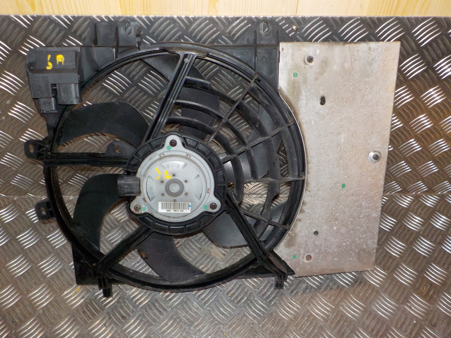 Citroen C3 II Kølerblæser El Med OEM Nr. 1253Q0 Fra Citroen Ophugger