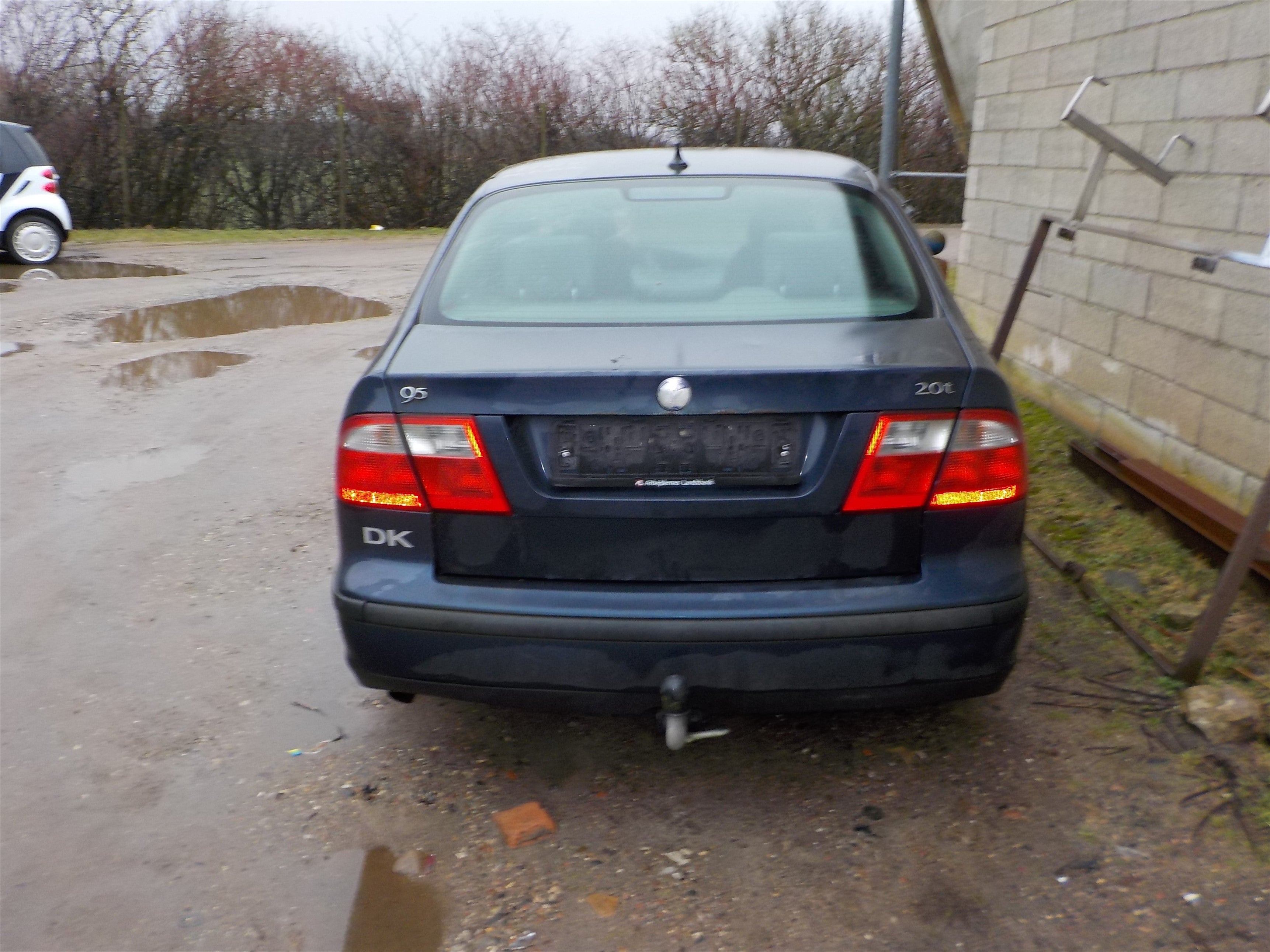Saab 9-5 Pluk-Selv-Bil Med OEM Nr. Ophugger Fra Saab Ophugger