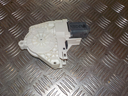 Audi Q3 8U Rudemotor - Rudehejs Med OEM Nr. Ophugger Fra Audi Ophugger