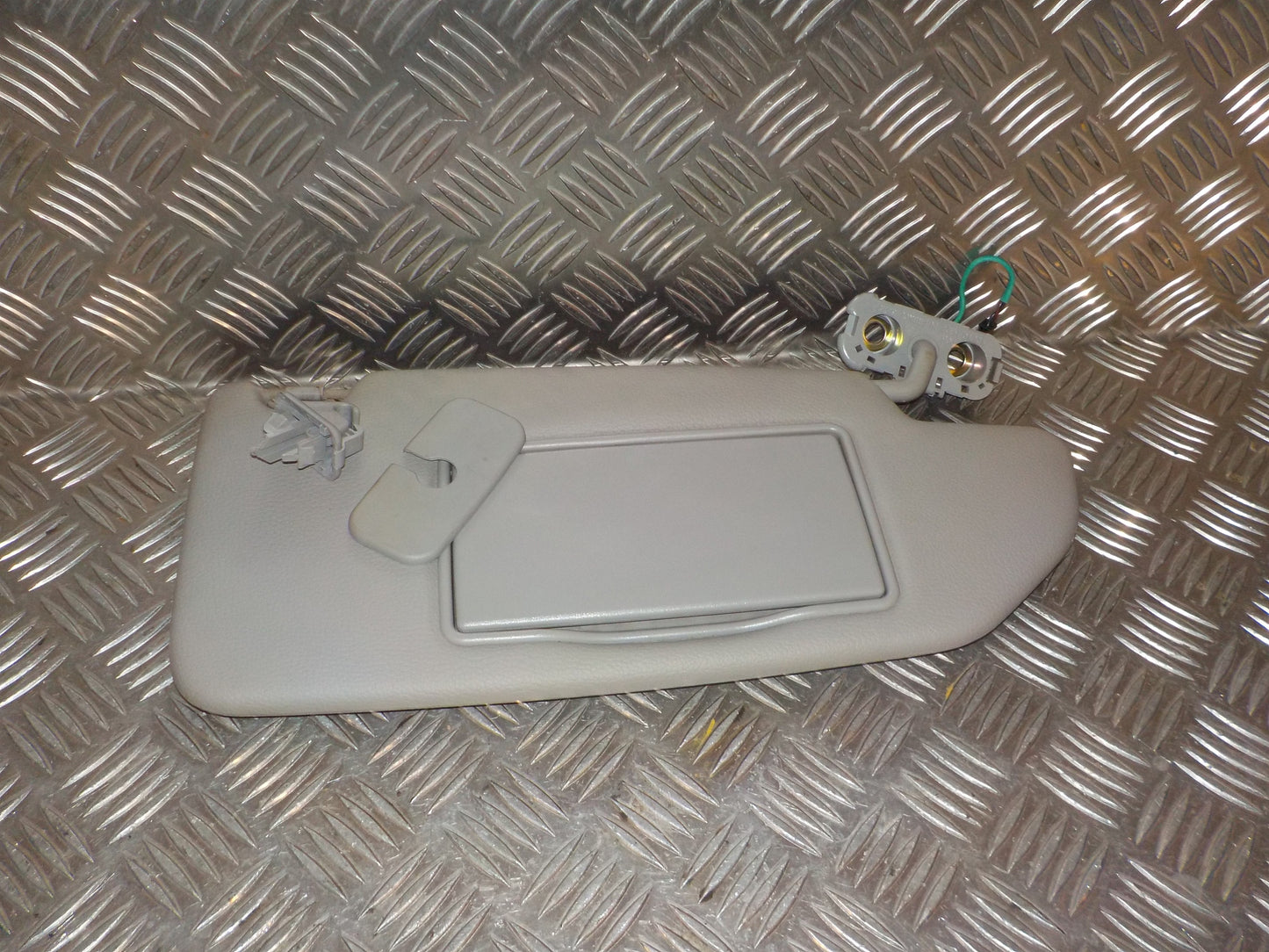 Volvo S60 Solskærm Med OEM Nr. Ophugger Fra Volvo Ophugger