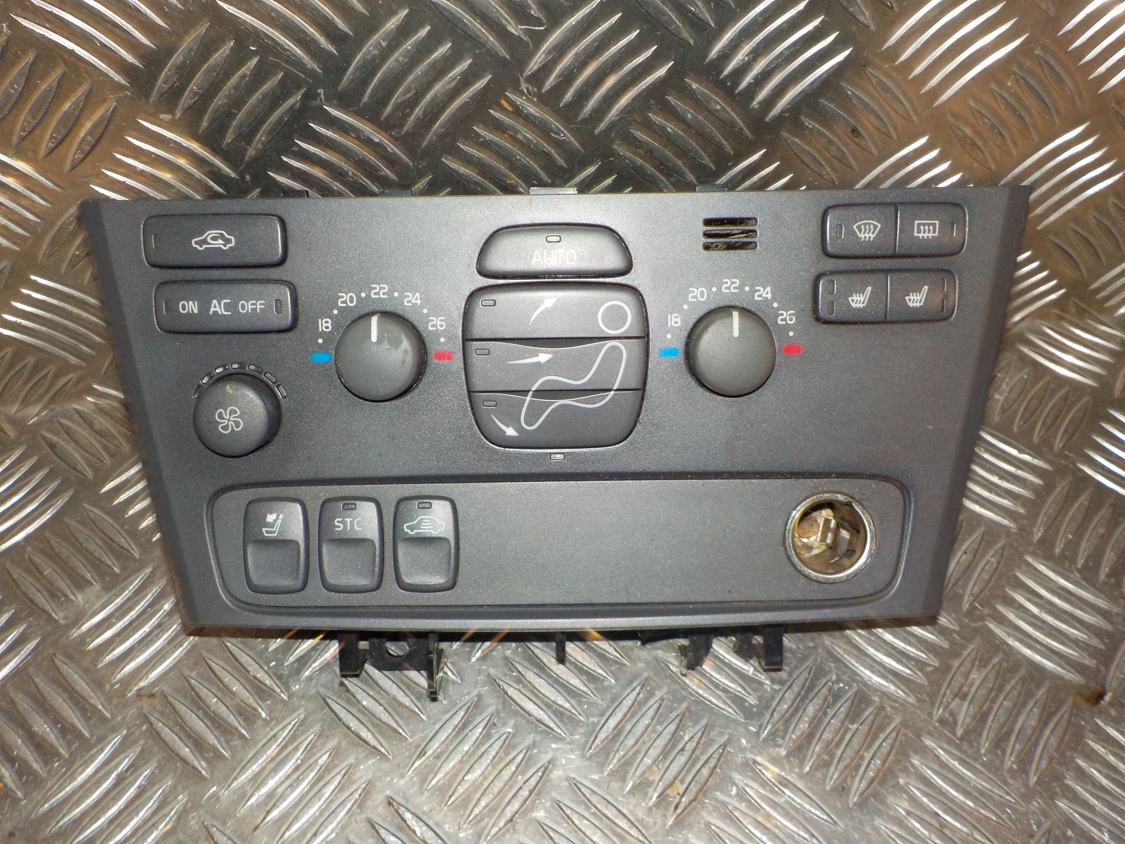 Volvo S60 Varmeregulering Med OEM Nr. 8691952 Fra Volvo Ophugger