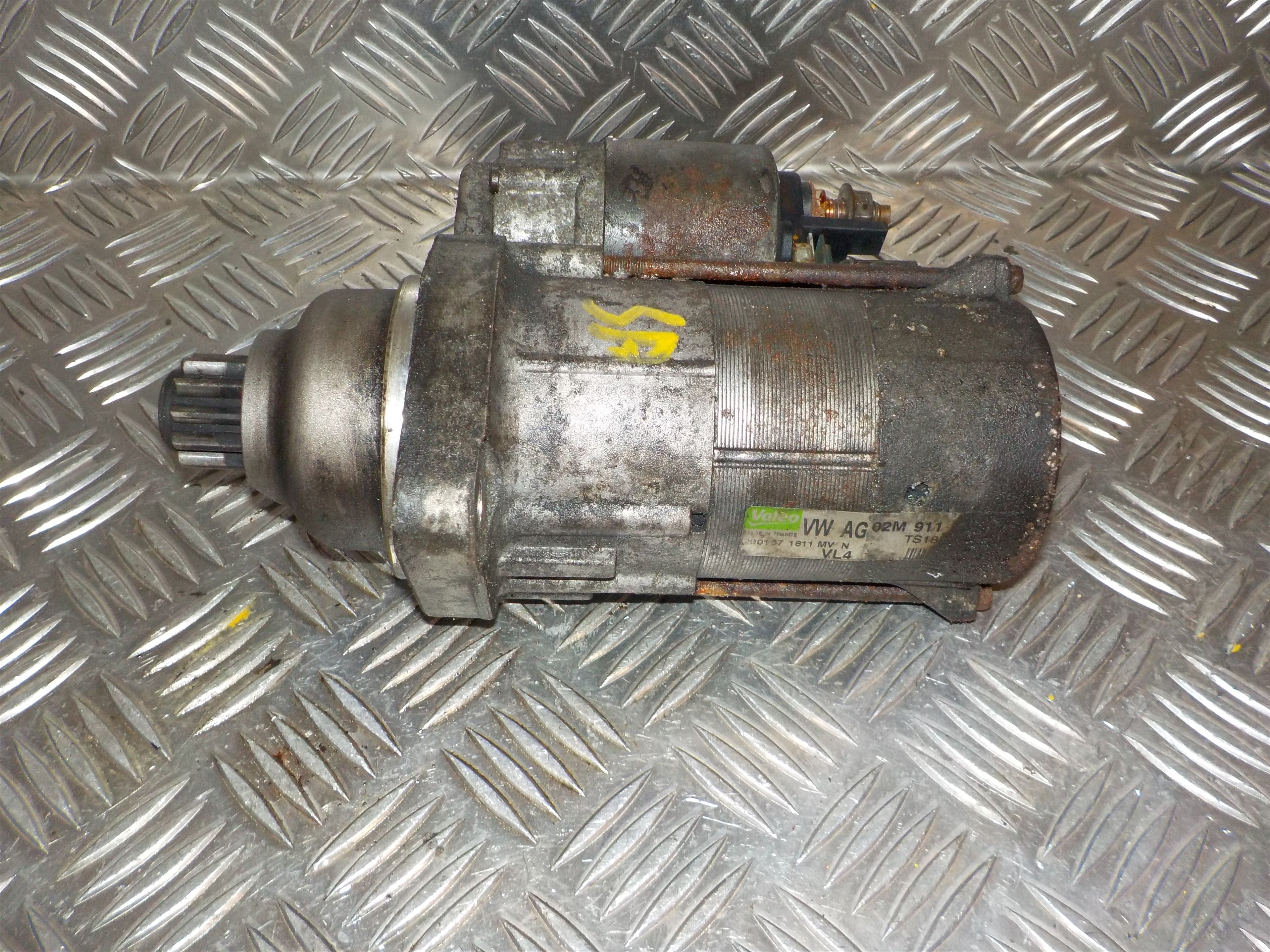 VW Passat 3C Starter Med OEM Nr. 02M911023N Fra VW Ophugger