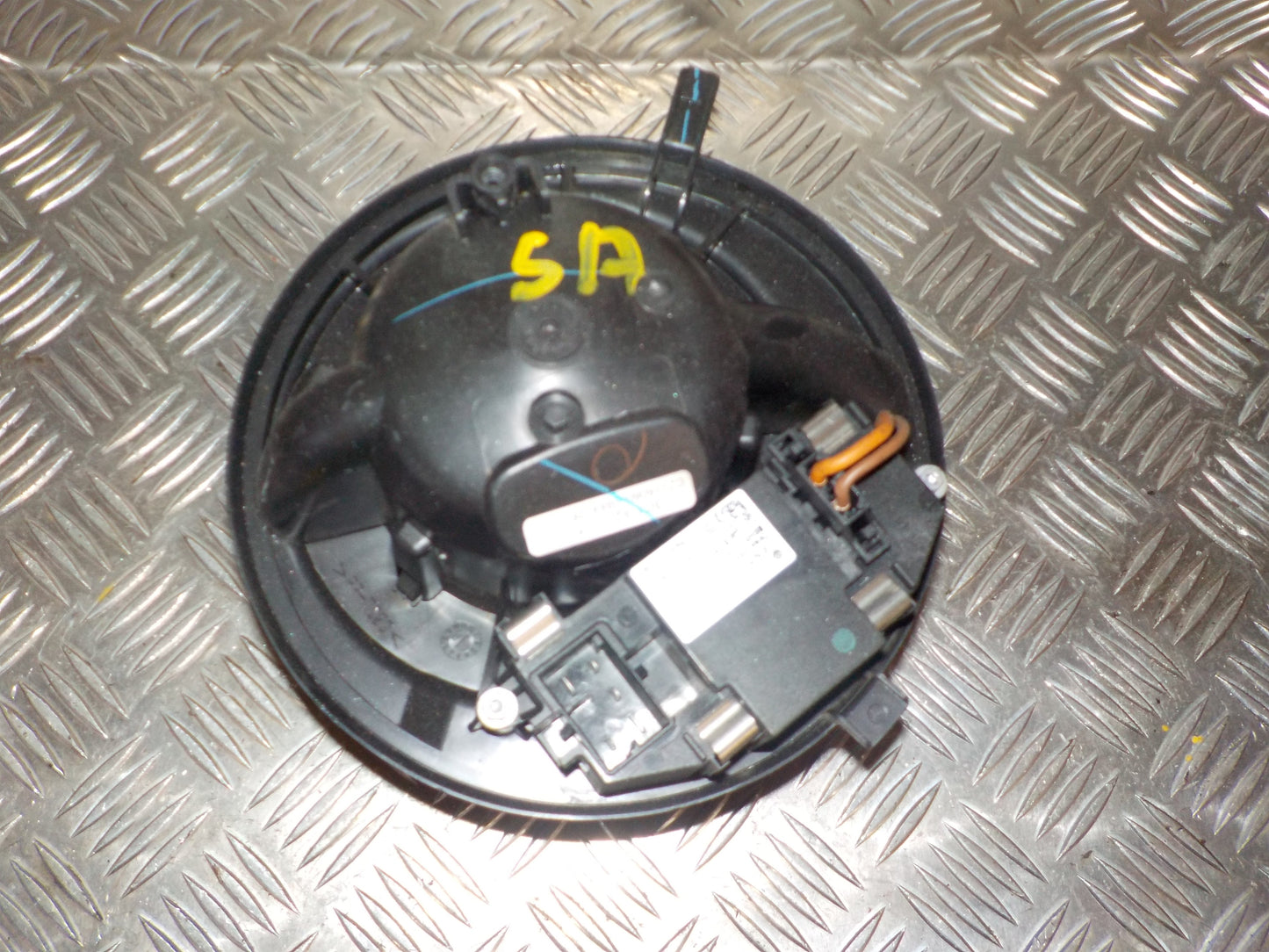 VW Passat 3C Varmeblæser Med OEM Nr. 3C1820015J Fra VW Ophugger